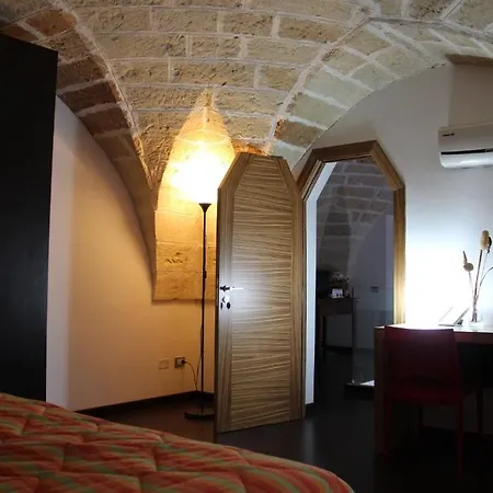 Idomeneo 63 Bed & Breakfast