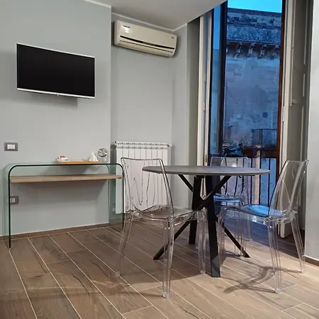 Idomeneo 63 4* Lecce