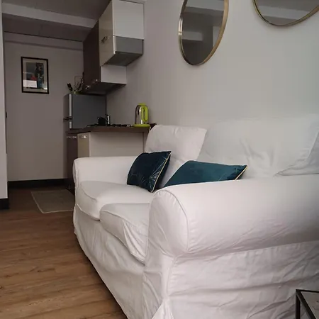 Idomeneo 63 Bed & Breakfast 4*