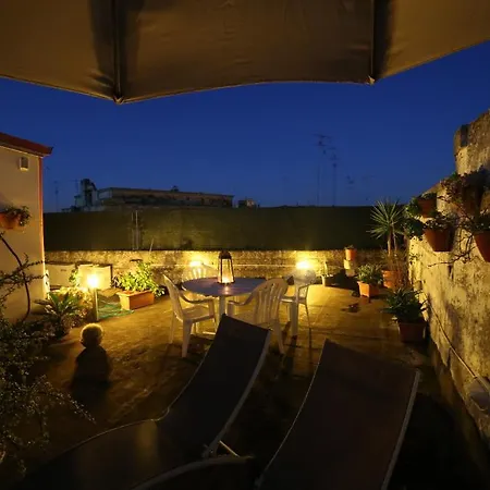 Idomeneo 63 Bed & Breakfast