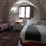 Idomeneo 63 B&B 4*